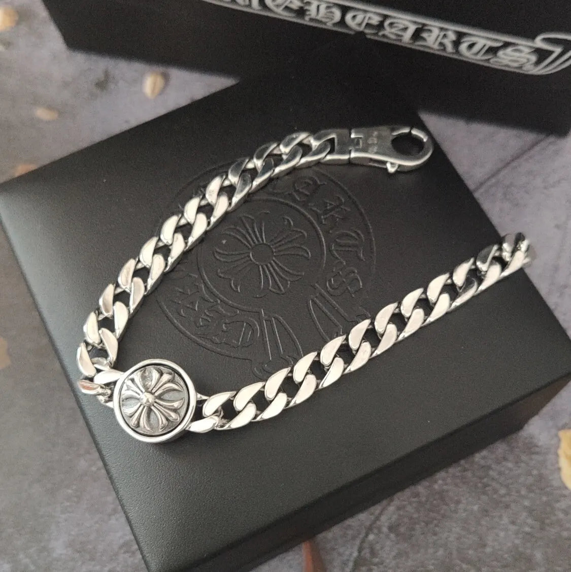 Premium Sterling Silver Chain Bracelet with Unique Emblems - Hình 7