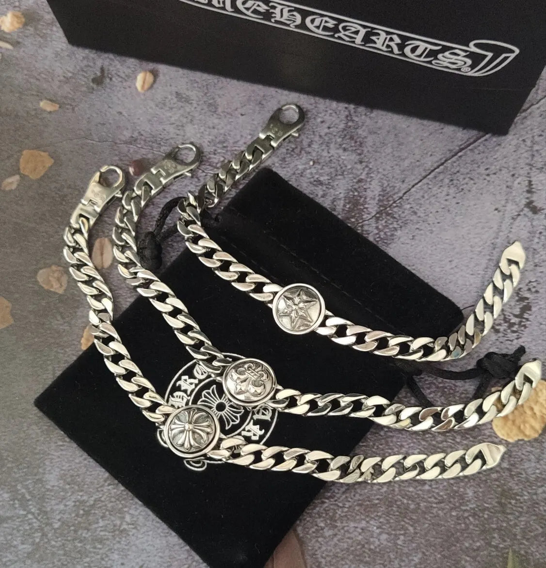 Premium Sterling Silver Chain Bracelet with Unique Emblems - Hình 9