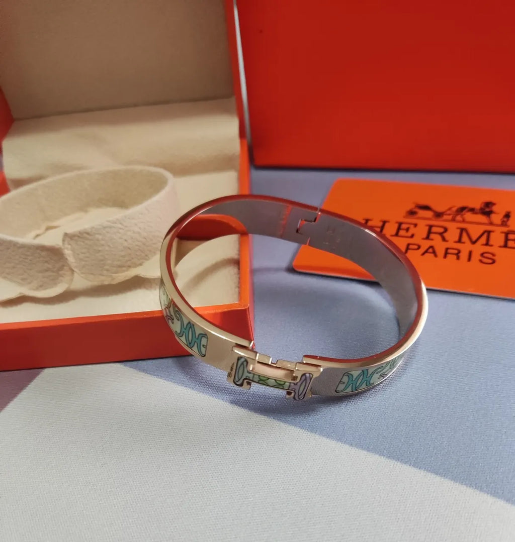 Hermès Clic H Bracelet Premium Enamel Bangle