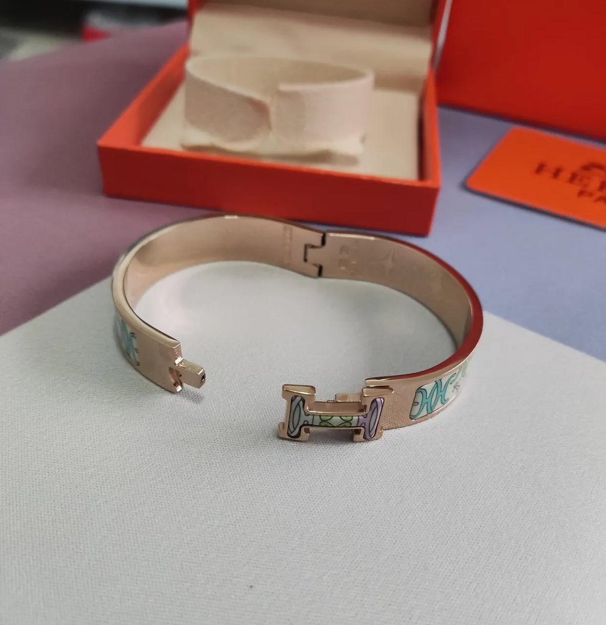 Hermès Clic H Bracelet Premium Enamel Bangle - Hình 2