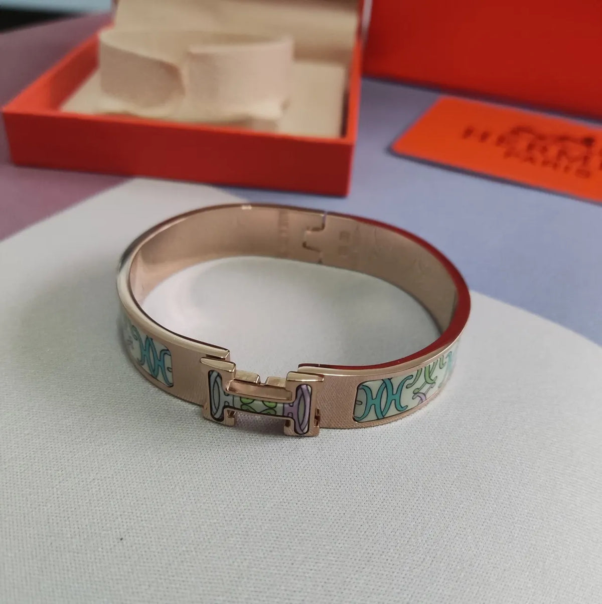 Hermès Clic H Bracelet Premium Enamel Bangle - Hình 6