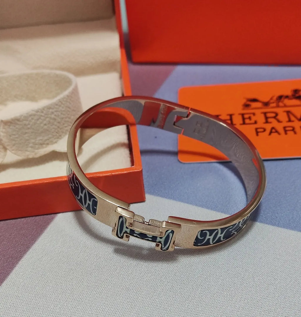 Hermès Clic H Bracelet in Rose Gold and Navy Blue - Hình 3