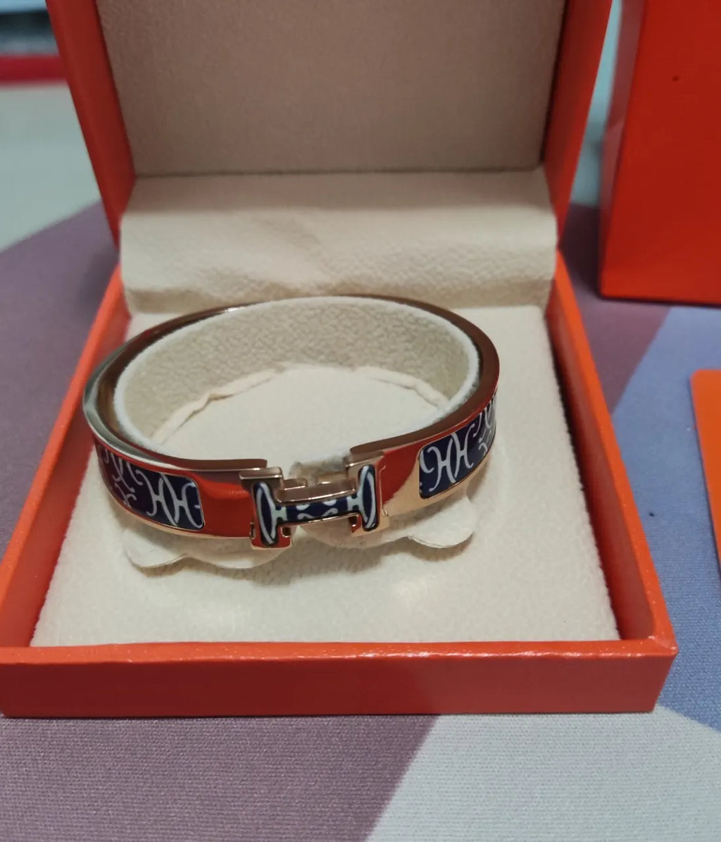 Hermès Clic H Bracelet in Rose Gold and Navy Blue - Hình 4