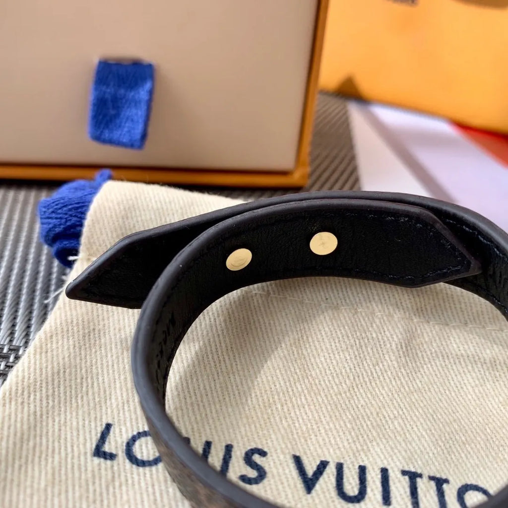 Luxury Leather Bracelet with Gold Accents