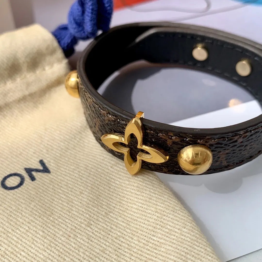 Luxury Leather Bracelet with Gold Accents - Hình 2