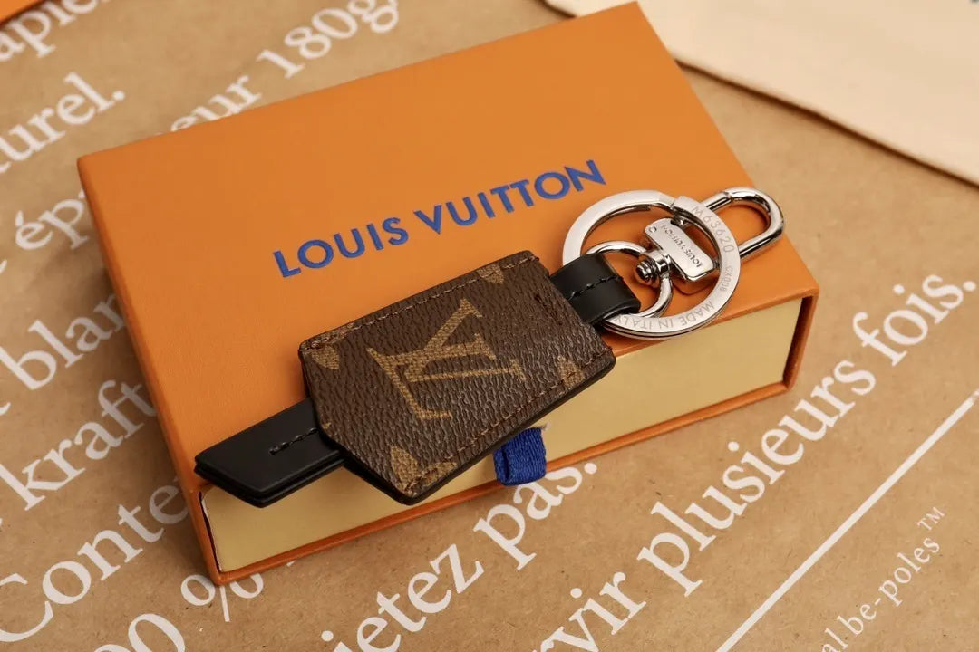 LV Monogram Leather Tab Keychain - Hình 7