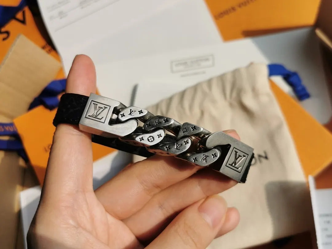 LV Chain Links Bracelet Premium Quality - Hình 4