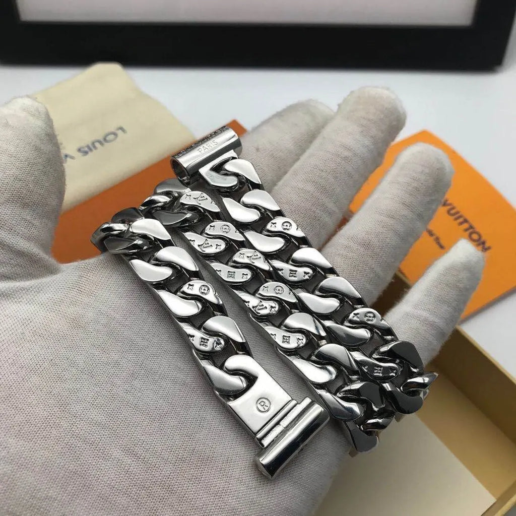 bold Louis Vuitton Silver Chain Link Necklace - Hình 3