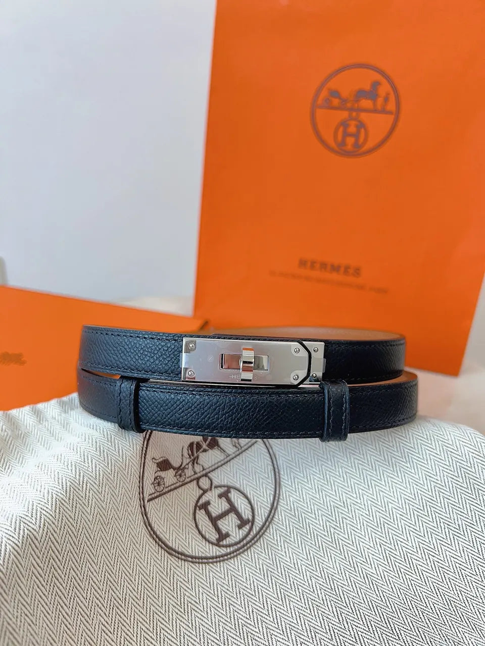 buckle Hermes Black Leather Kelly Belt - Hình 4