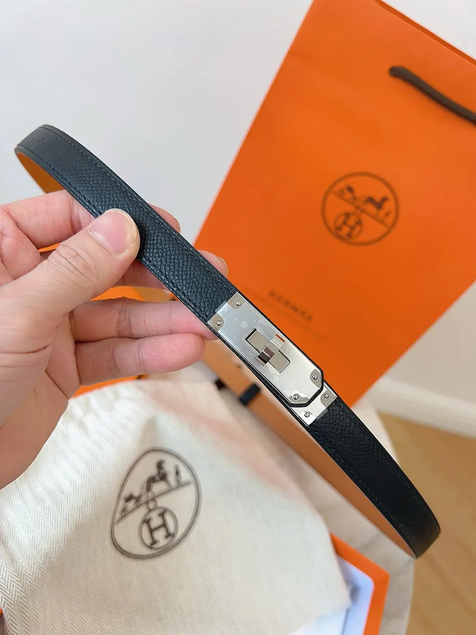 buckle Hermes Black Leather Kelly Belt - Hình 5