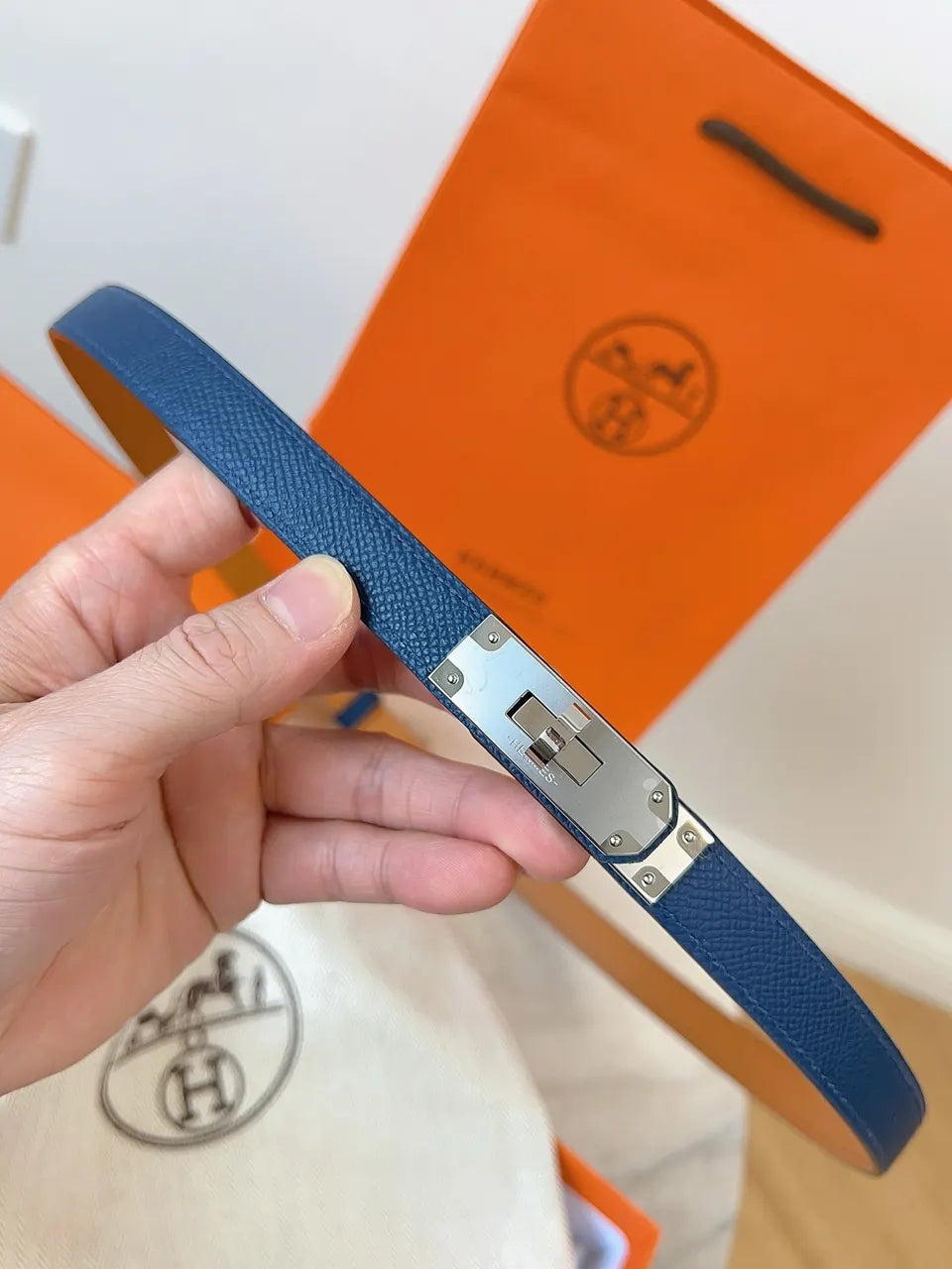 Hermes Sapphire Blue Leather Bracelet - Hình 5
