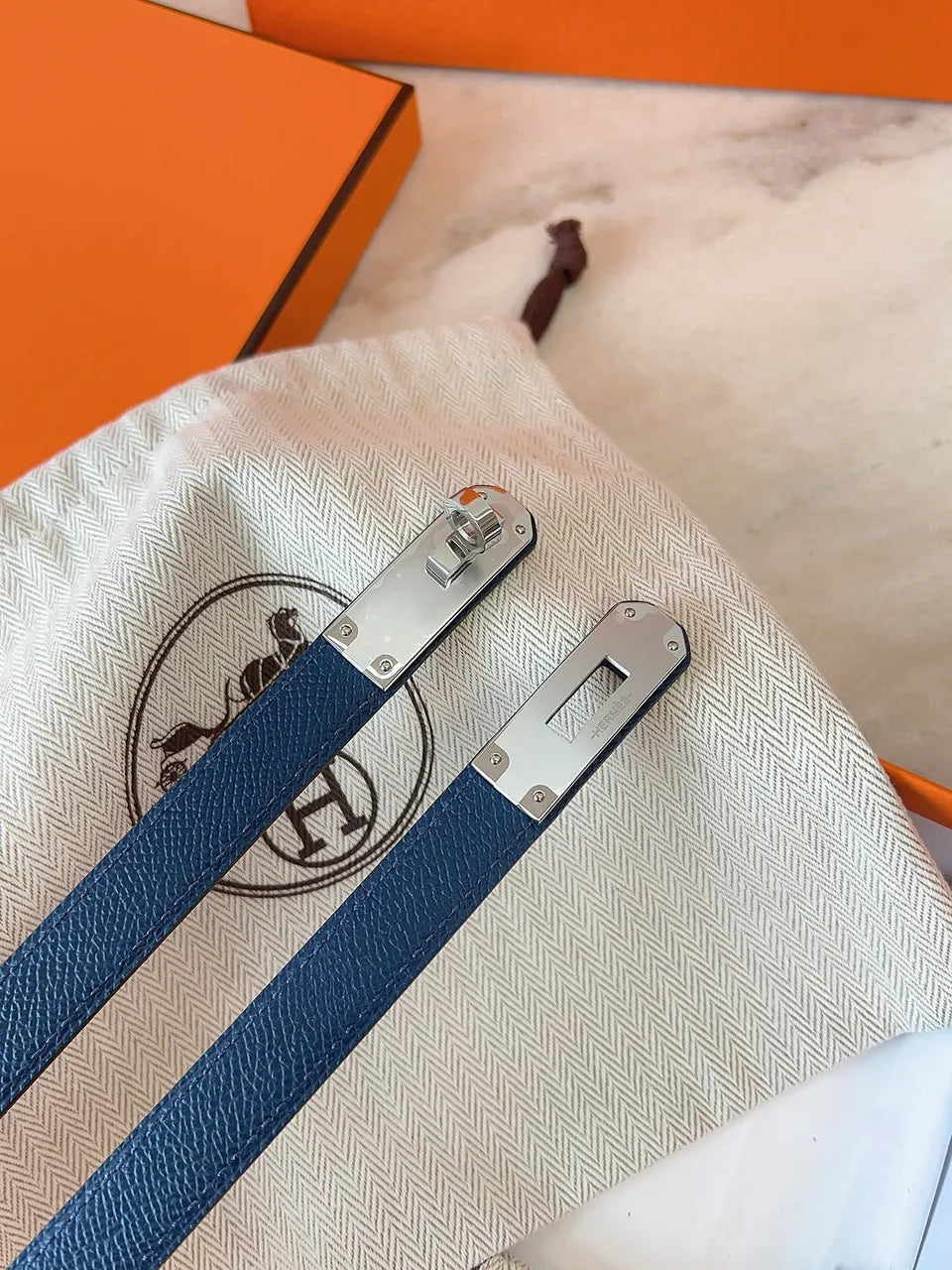 Hermes Sapphire Blue Leather Bracelet - Hình 6