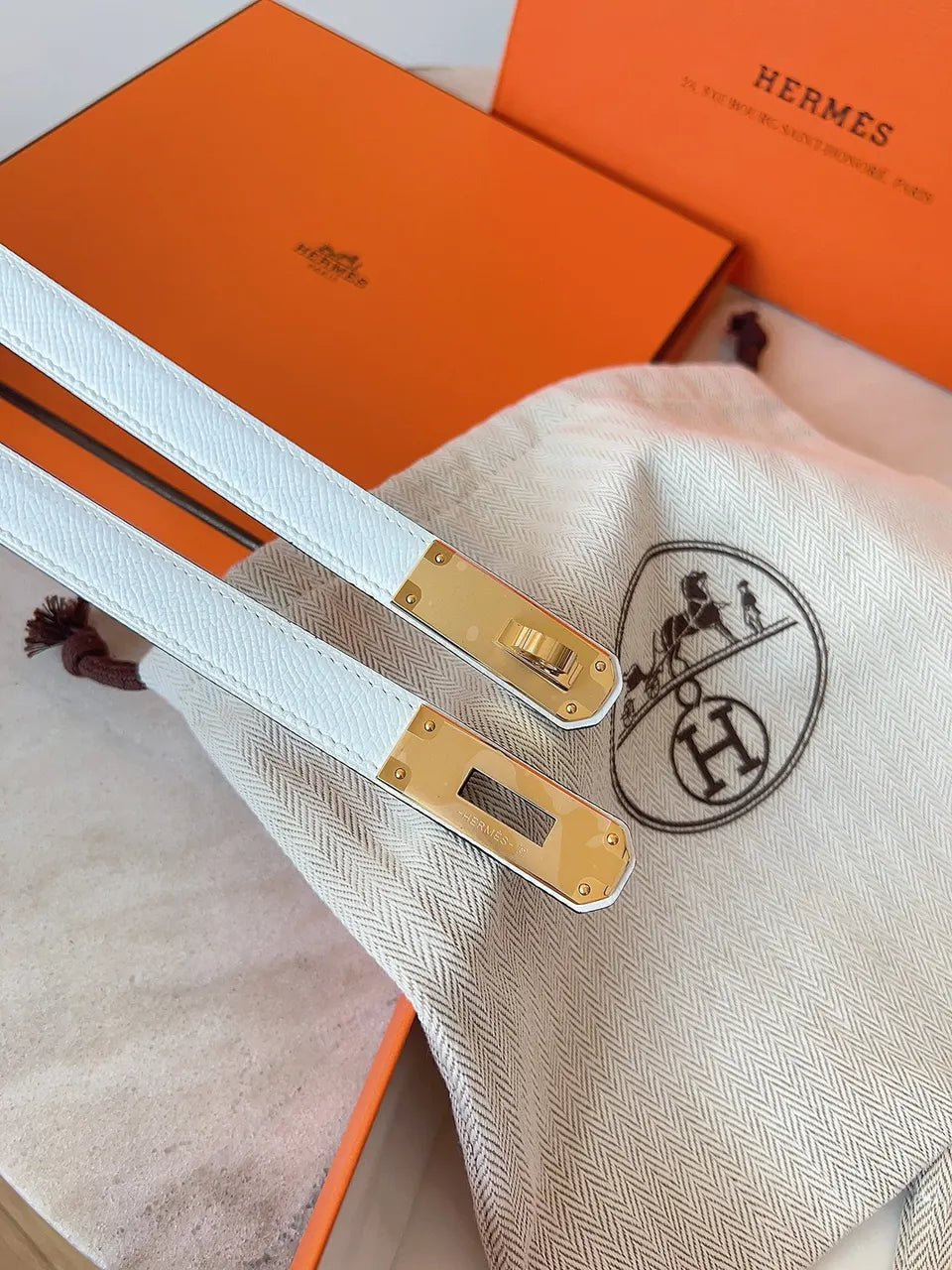 Hermes White Epsom Leather Bracelet - Hình 2