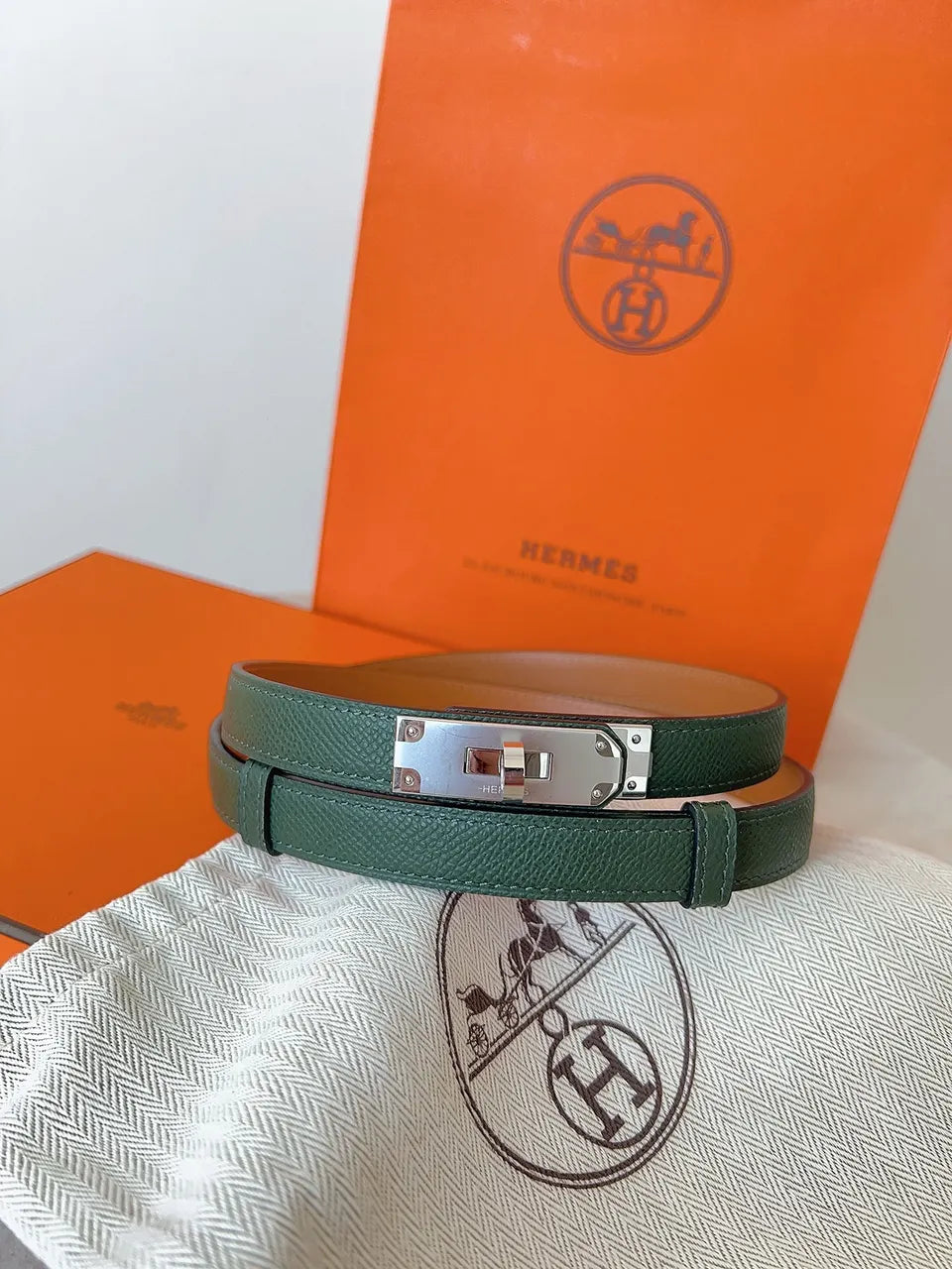Hermes Vert Criquet Leather Belt - Hình 4