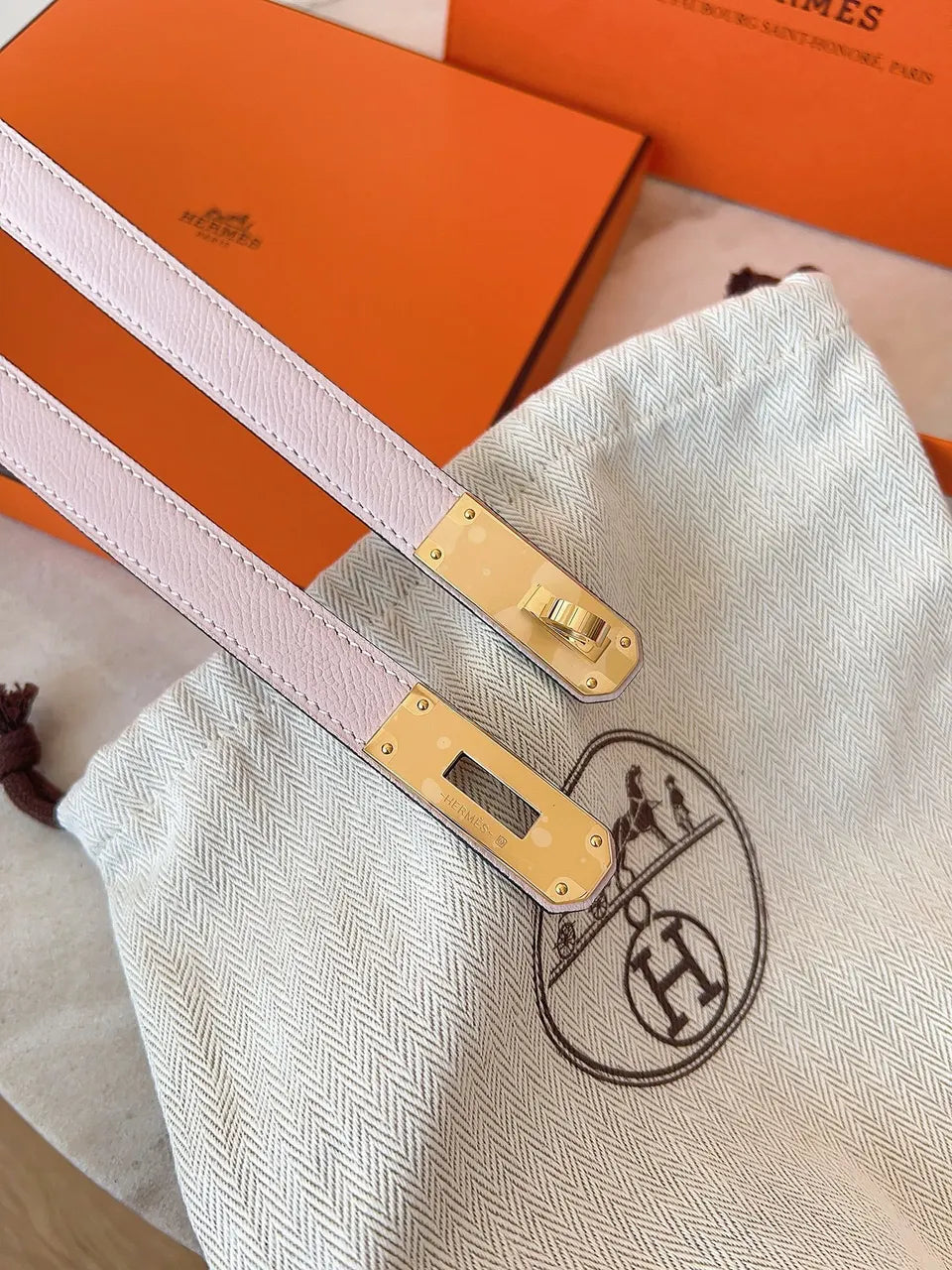 Hermes Pale Pink Kelly Belt - Hình 2