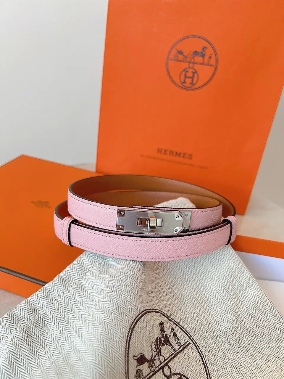 Hermes Pink Leather Kelly Belt - Hình 4
