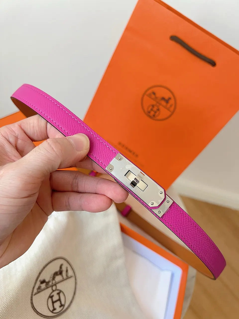 gold Hermes Fuchsia Leather Belt - Hình 4