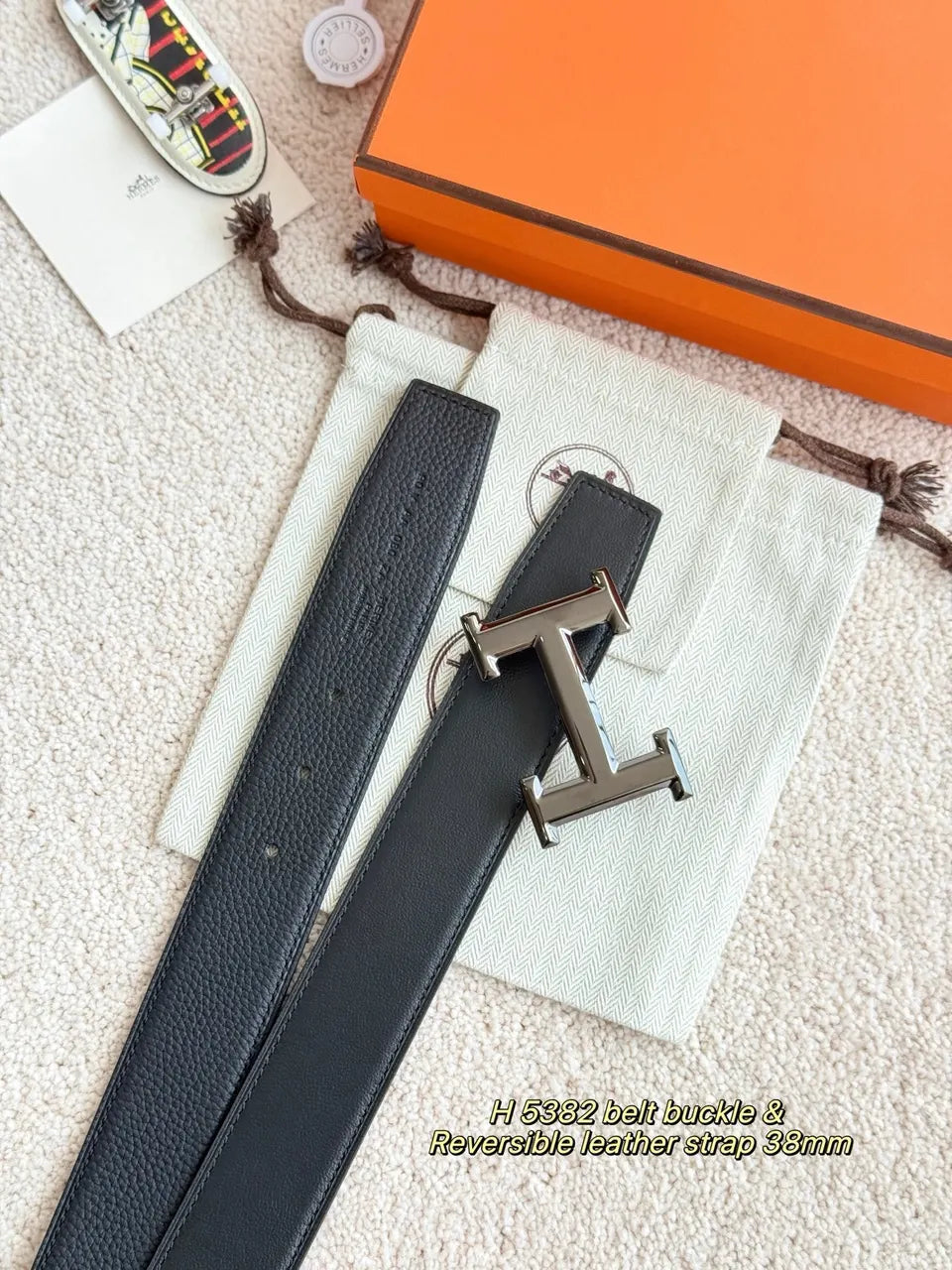 Hermes H5382 Black Reversible Leather Belt