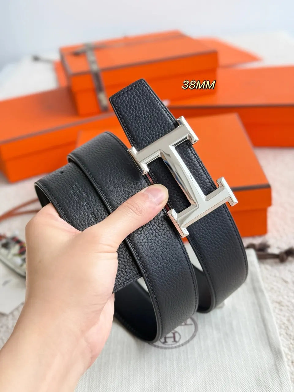 Hermes H5382 Black Reversible Leather Belt - Hình 4