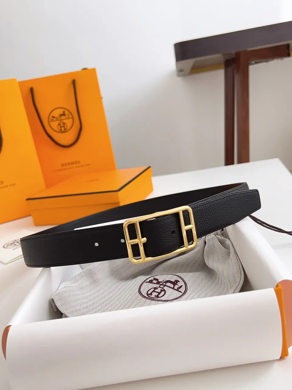 Hermes Black Leather Geometric Belt - Hình 8