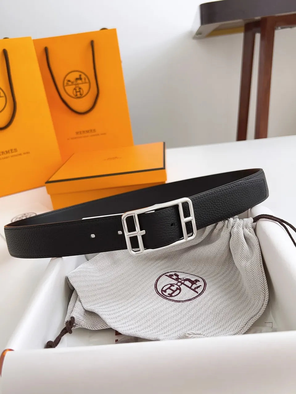 silver frame Hermes Black Grain Leather Belt - Hình 8