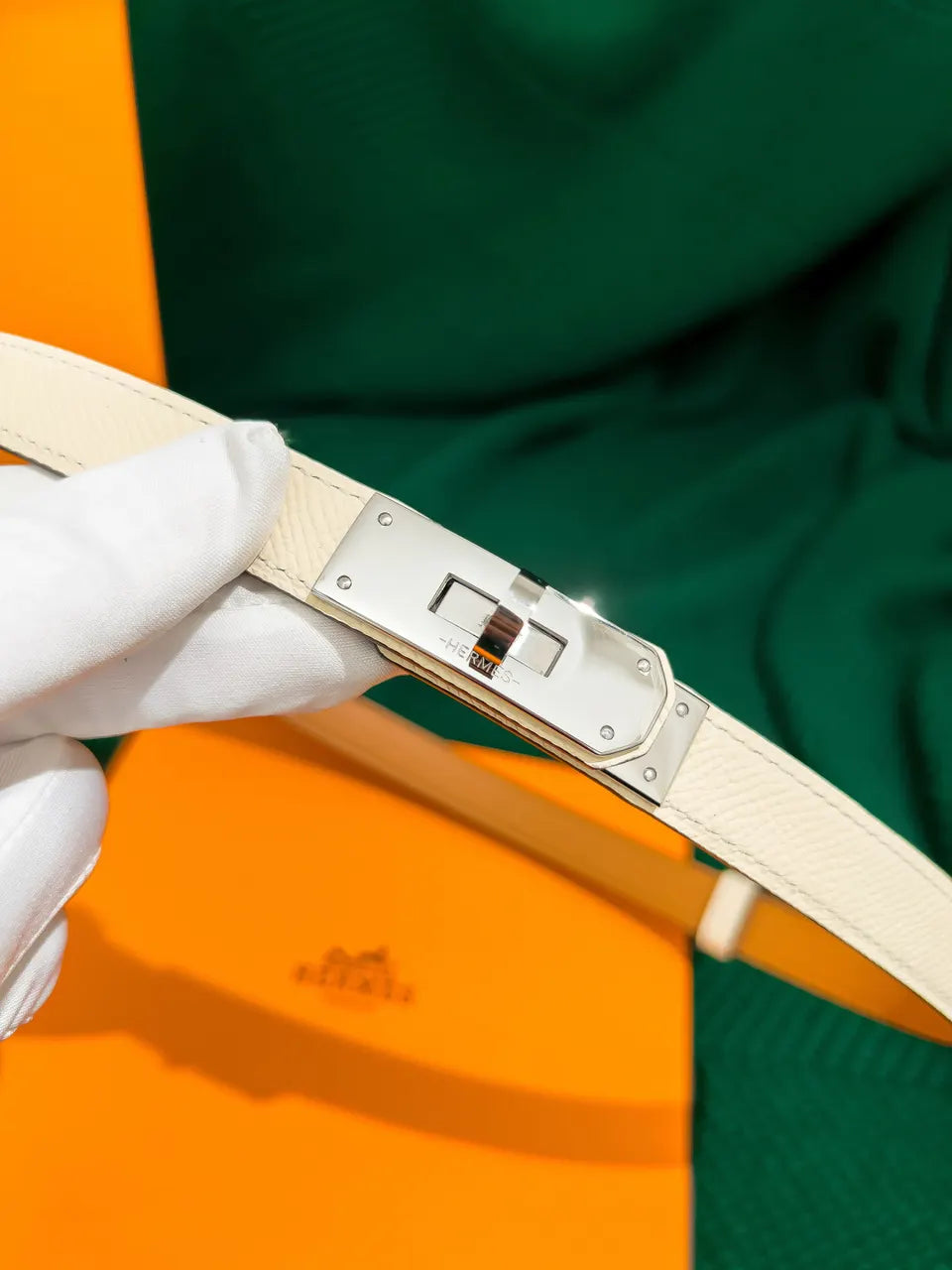 Hermes Écru Swift Leather Belt - Hình 2