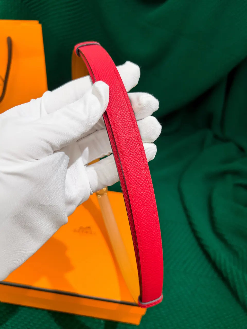Hermes Red Leather Gold Buckle Belt - Hình 3