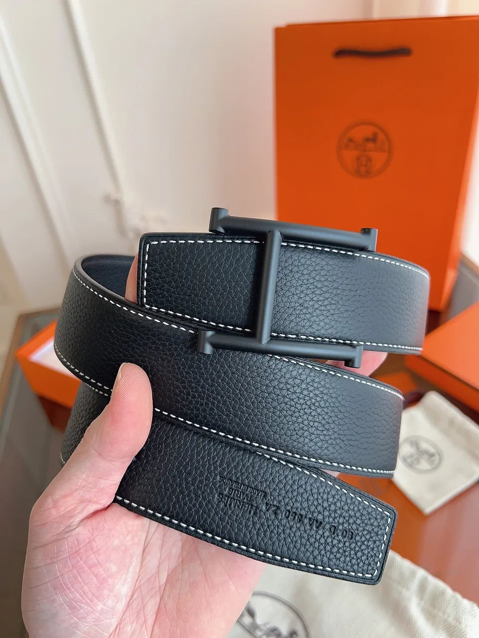 signature Hermes Matte Black Leather Belt