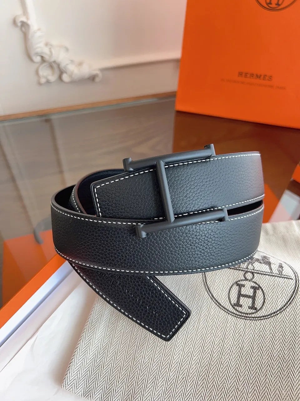signature Hermes Matte Black Leather Belt - Hình 2