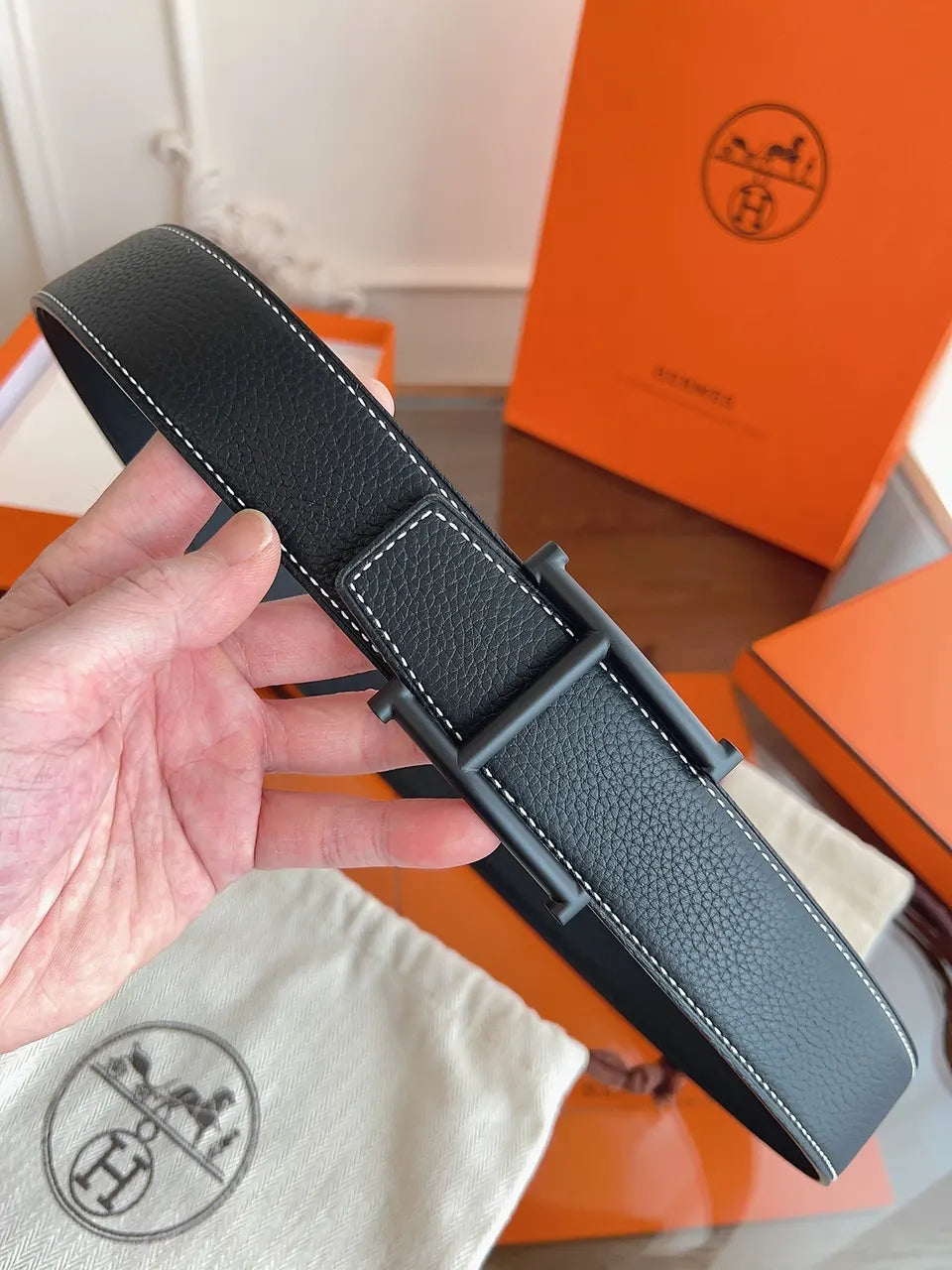 signature Hermes Matte Black Leather Belt - Hình 5