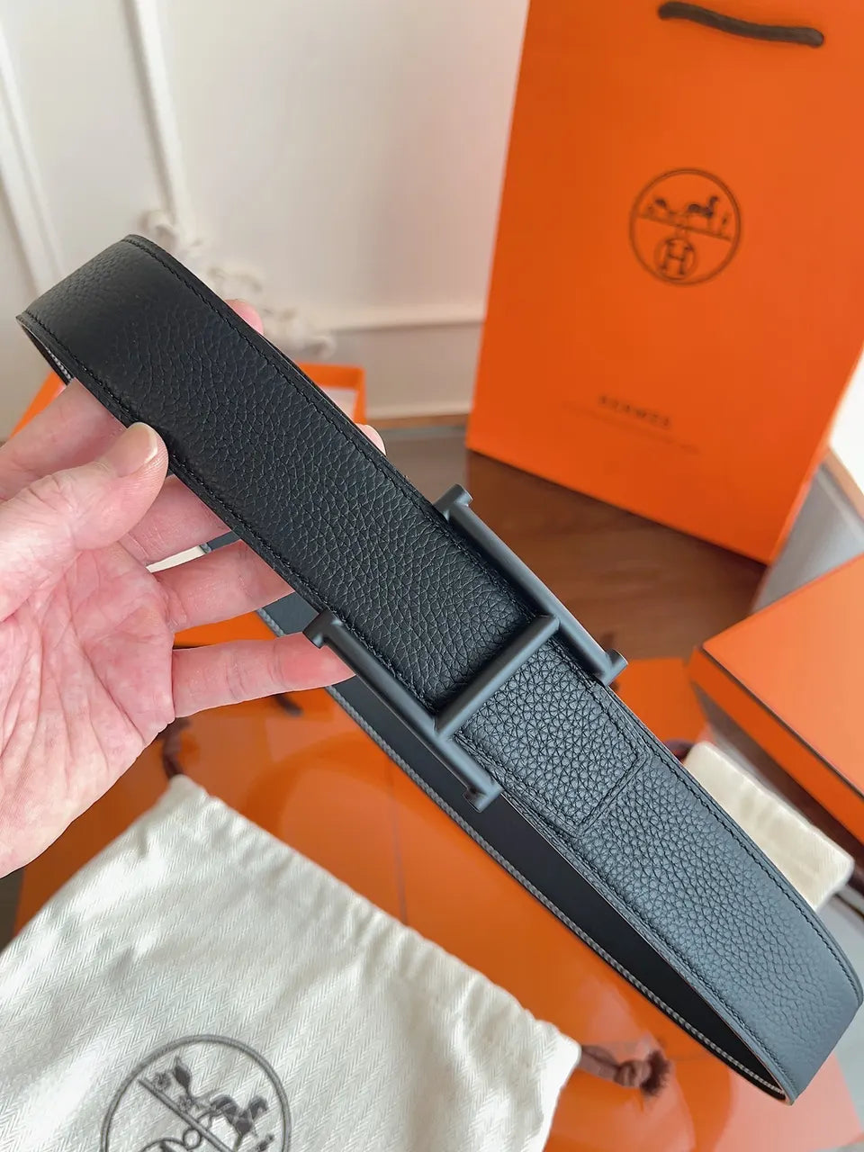 signature Hermes Matte Black Leather Belt - Hình 6