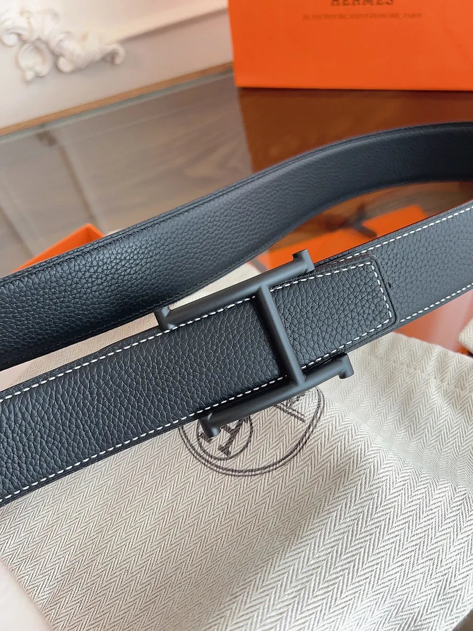 signature Hermes Matte Black Leather Belt - Hình 7