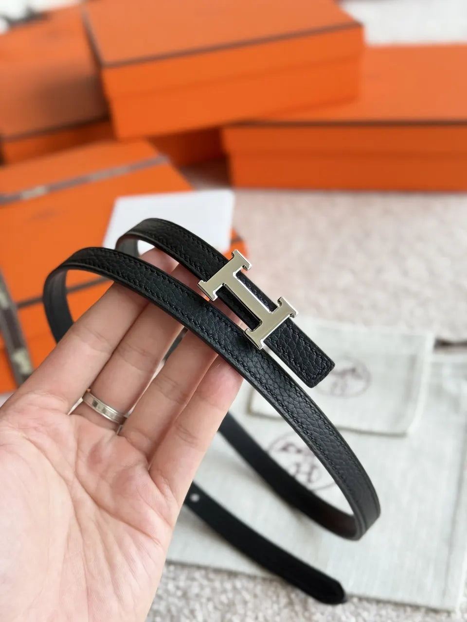 silver Hermes Black Swift Leather Belt - Hình 3
