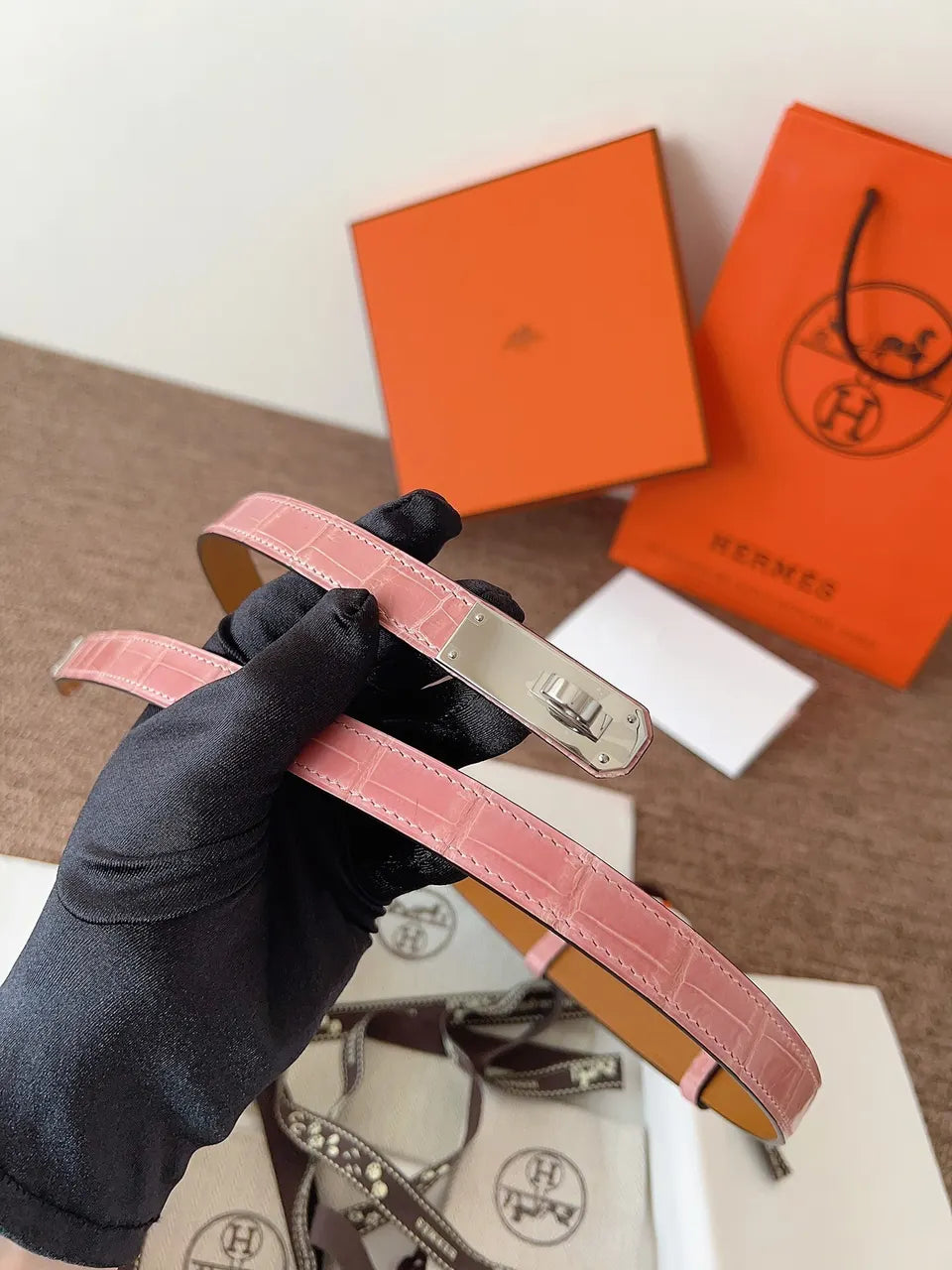 Hermes Rose Azalée Alligator Belt - Hình 3
