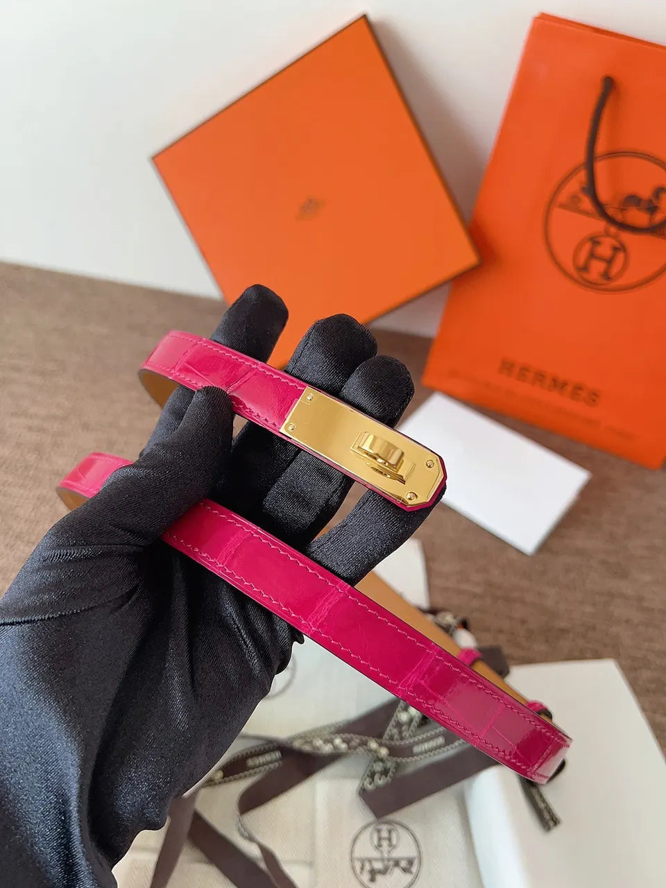 Hermes Fuchsia Alligator Kelly Belt - Hình 3