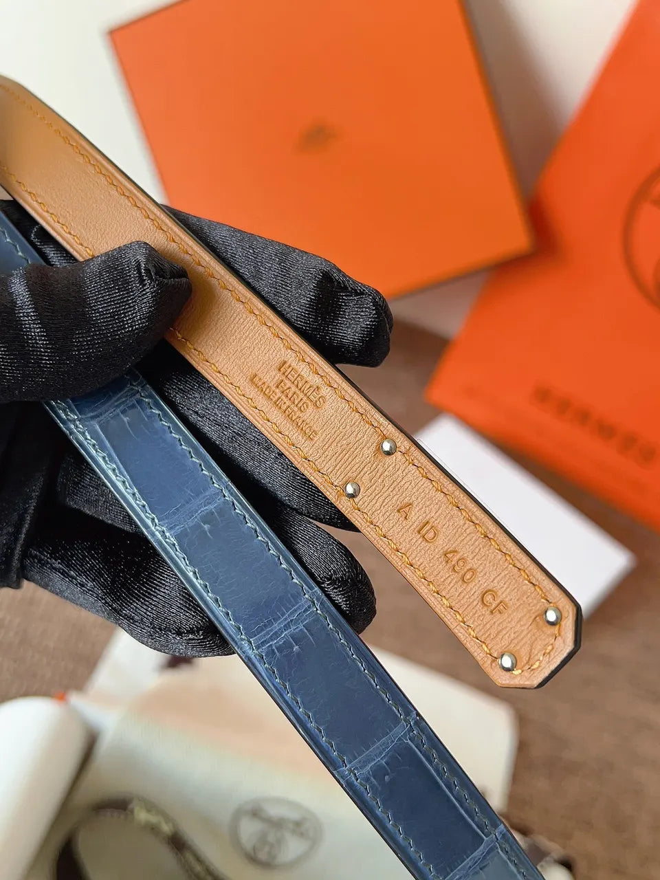 Hermes Blue Crocodile Kelly Bracelet - Hình 5