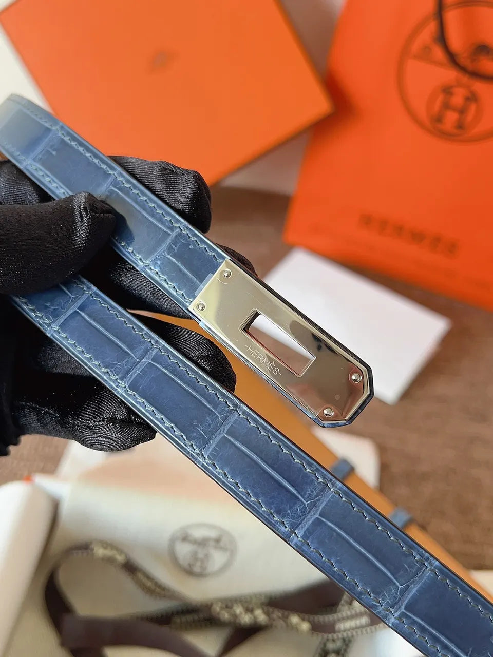 Hermes Blue Crocodile Kelly Bracelet - Hình 9
