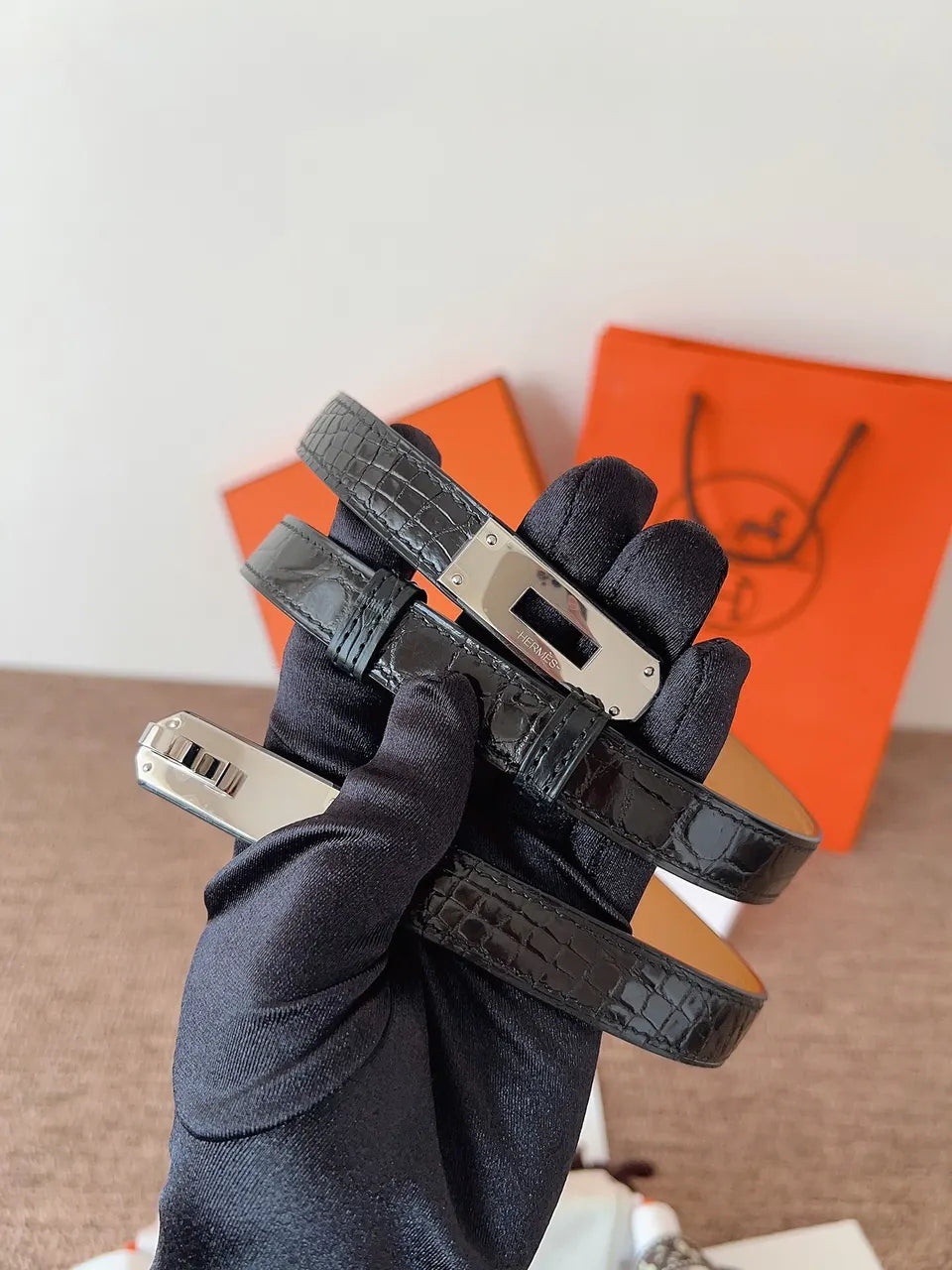 Hermes Shiny Black Alligator Belt - Hình 2