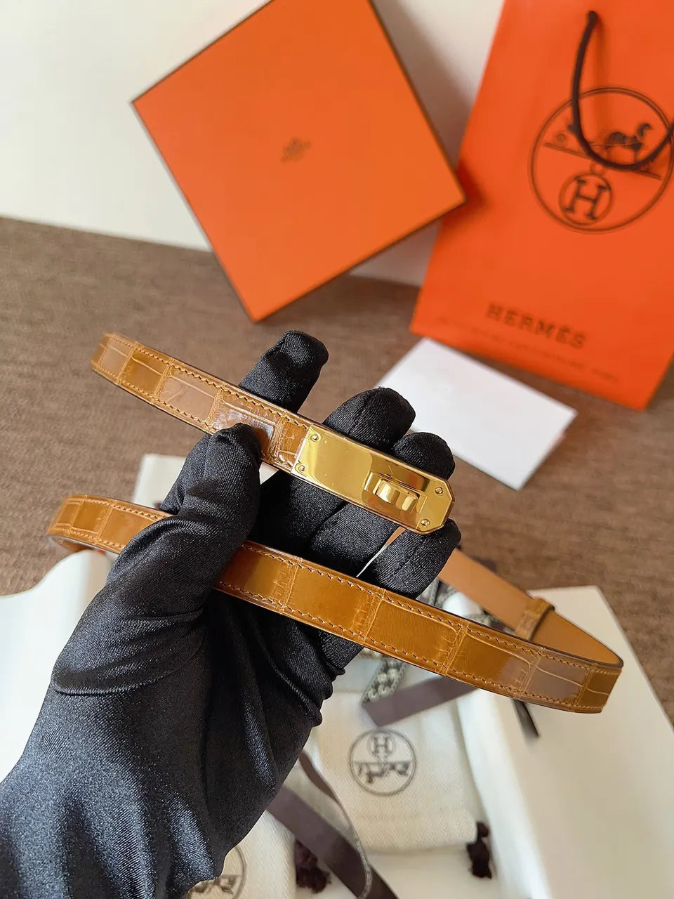 Hermes Gold Alligator Skinny Belt - Hình 3
