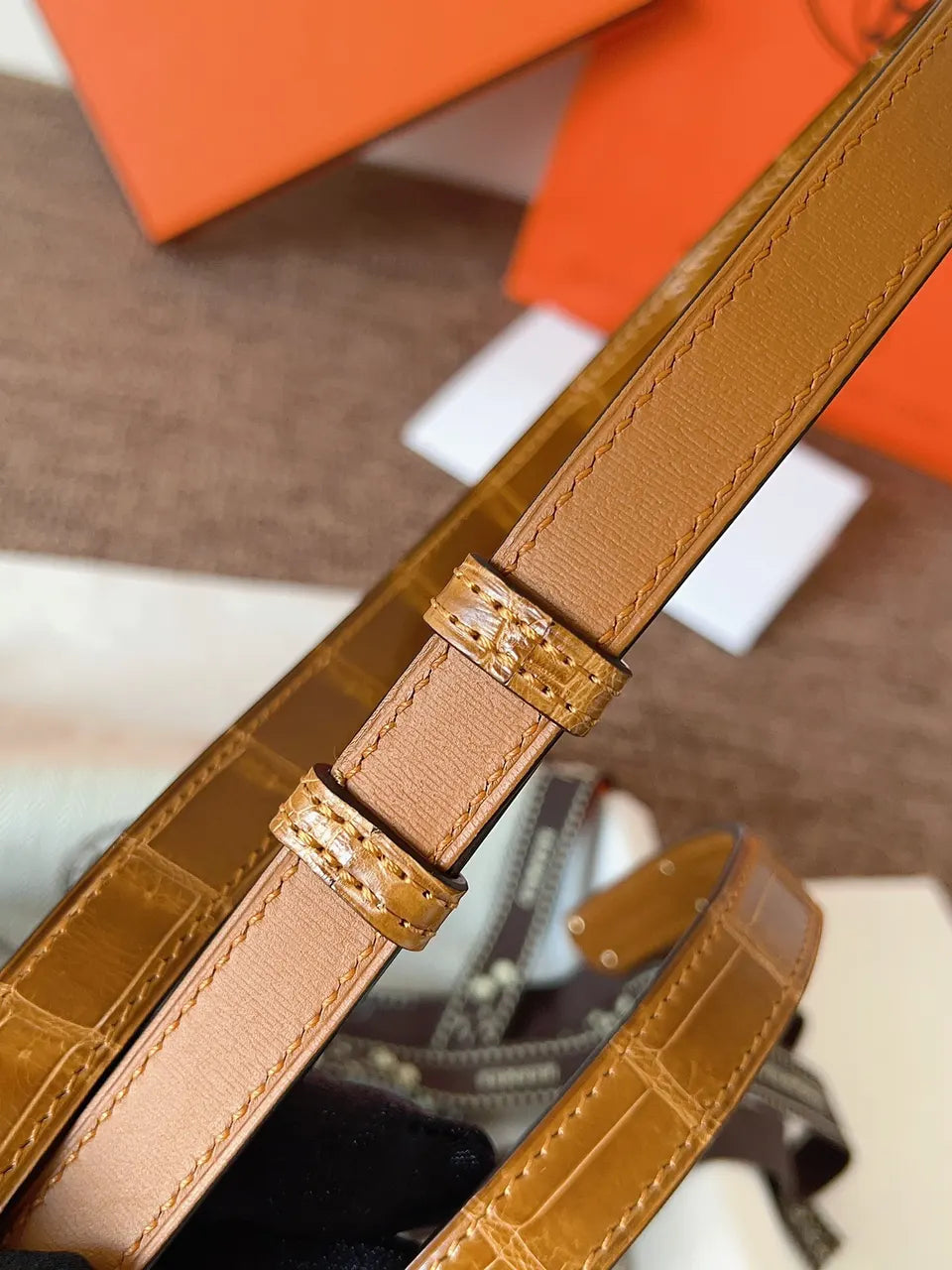 Hermes Gold Alligator Skinny Belt - Hình 5