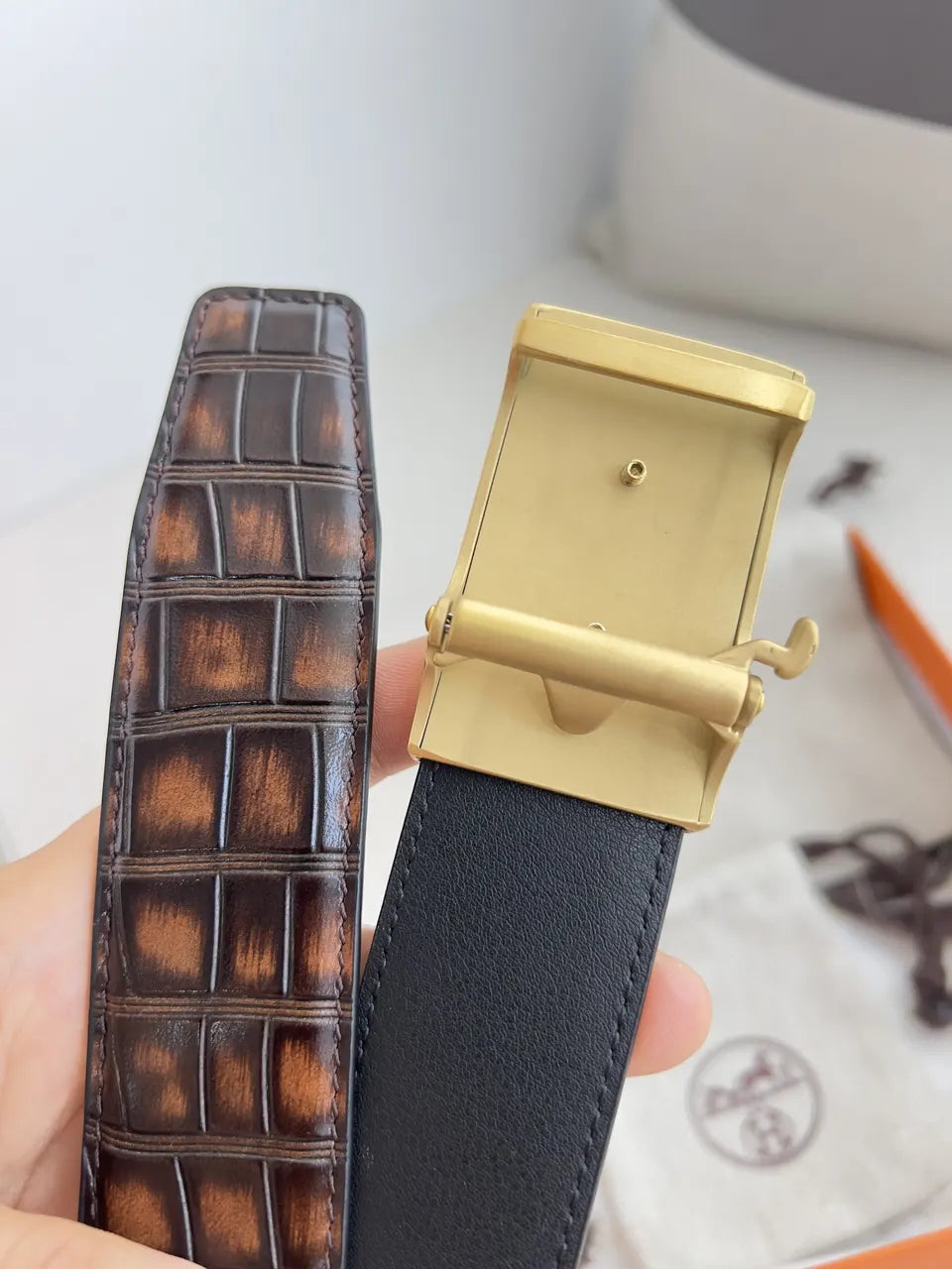gold Hermes Brown Crocodile Belt - Hình 5