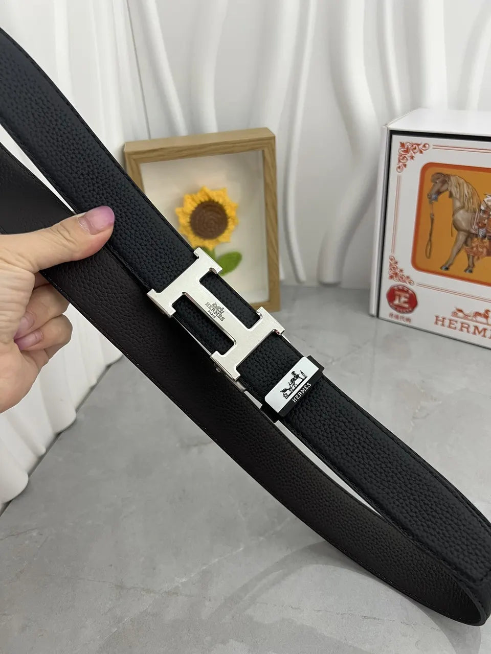 Hermes Silver Buckle Black Leather Belt - Hình 3