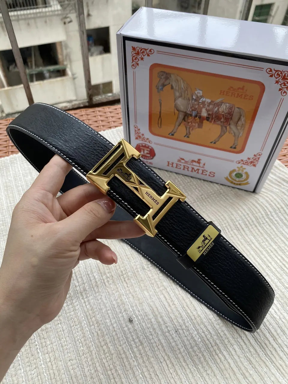 buckle Hermes Black Leather Gold H Belt - Hình 2