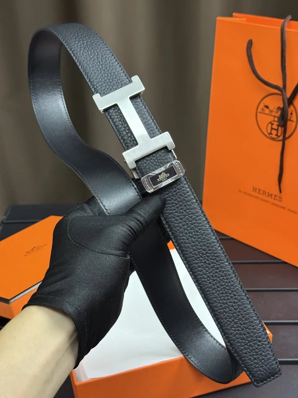 Hermes Black Leather Diamond Belt - Hình 6