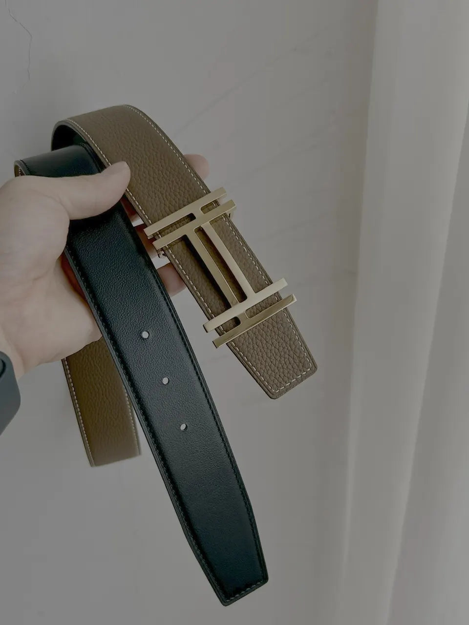 Hermes Greige Reversible Belt - Hình 2