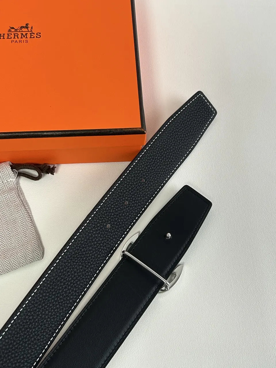 Hermes Anchor Buckle Belt Black - Hình 3
