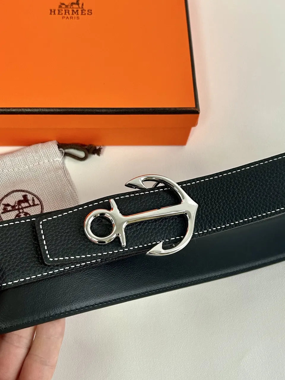 Hermes Anchor Buckle Belt Black - Hình 4