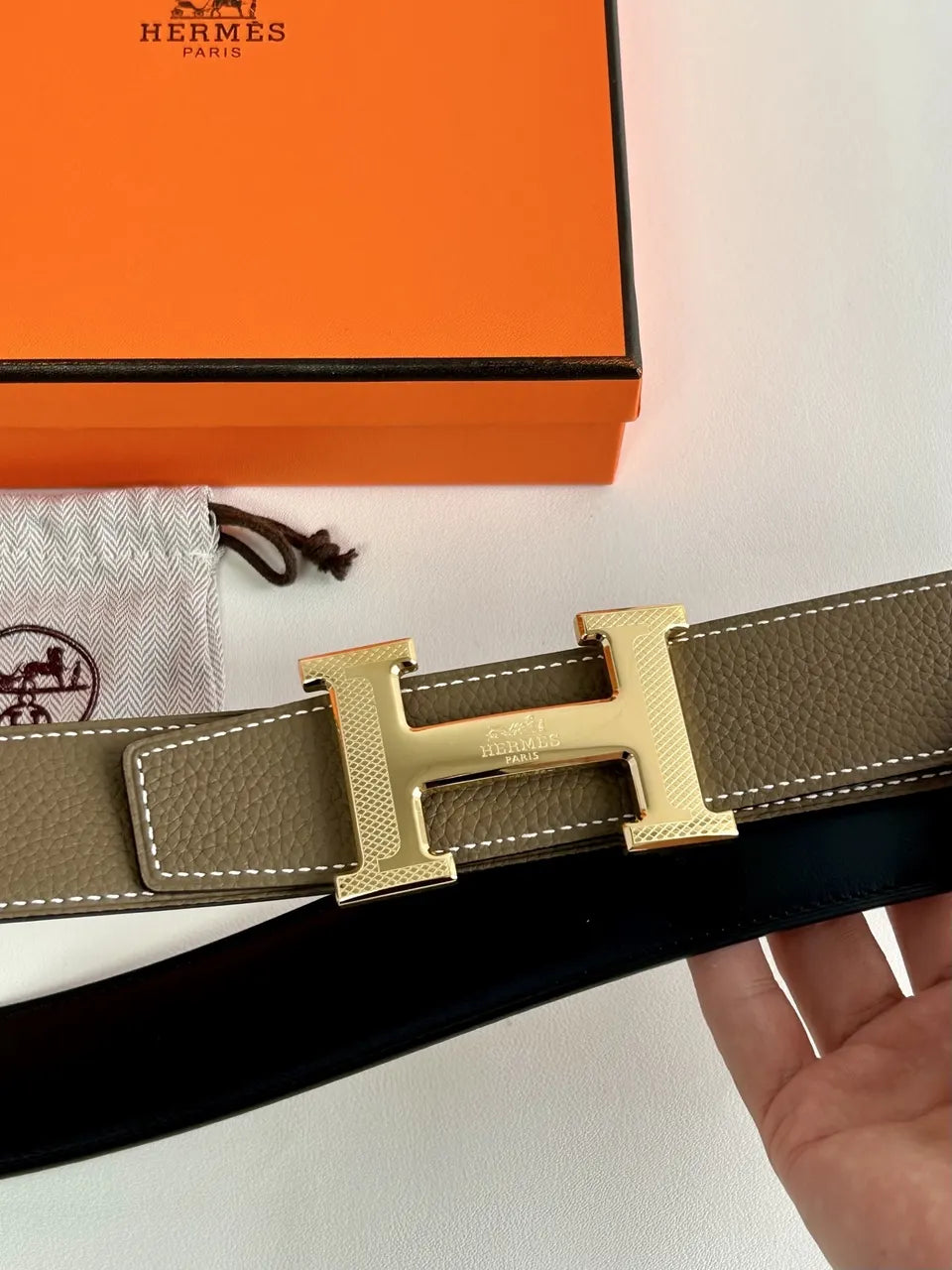 gold Hermes Taupe Black Reversible Belt - Hình 4