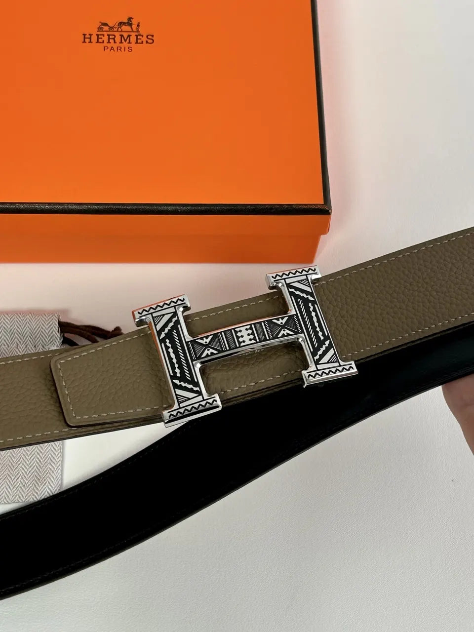Hermes Taupe Leather Belt Aztec - Hình 4