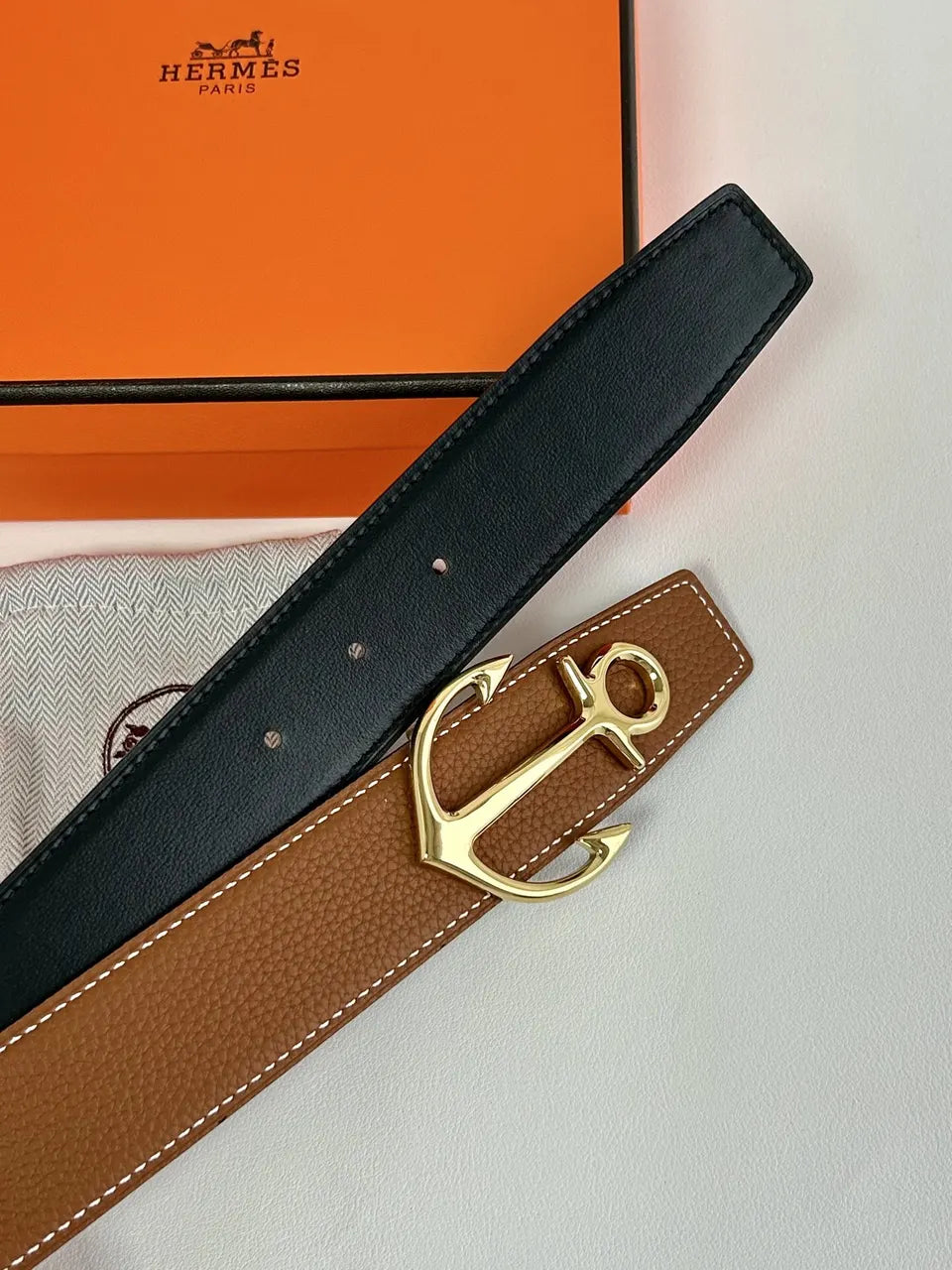 Hermes Tan Leather Anchor Buckle Belt - Hình 2